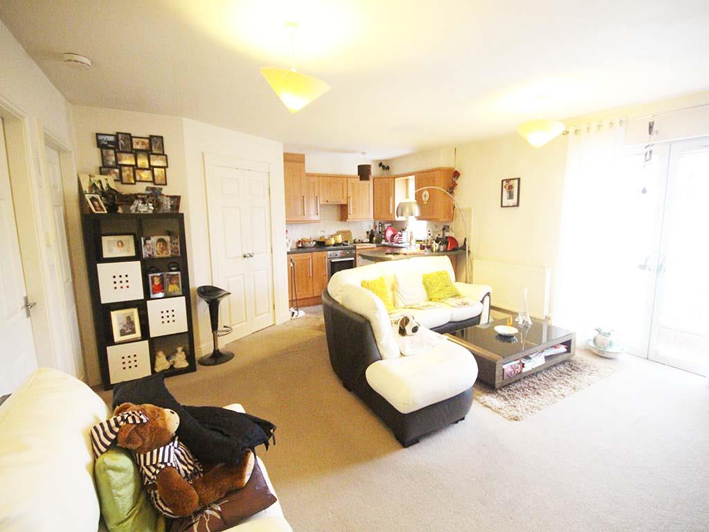 2 bedroom apartment For Sale in Colne - IMG_8123 2.jpg